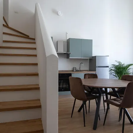 Santo Stefano Loft 公寓式酒店 *